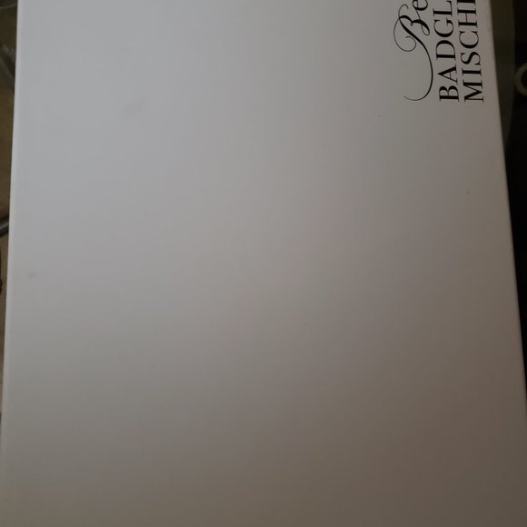 Heels - Picture 5 of 6